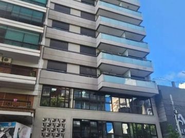 COCHERA FIJA CUBIERTA EN VENTA EN VILLA URQUIZA