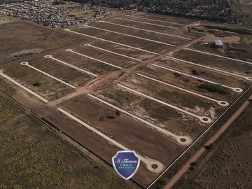 VENTA LOTE 712 M2 SAINT THOMAS CHICO FINANCIADO