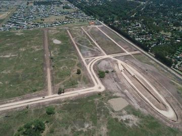 VENTA LOTE 712 M2 SAINT THOMAS CHICO FINANCIADO