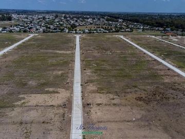 VENTA LOTE 712 M2 SAINT THOMAS CHICO FINANCIADO
