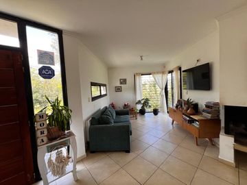 Casa 3 dormitorios en Villa del Lago. Carlos Paz