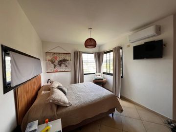 Casa 3 dormitorios en Villa del Lago. Carlos Paz