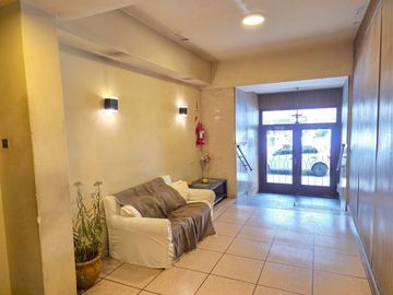 VENTA DEPTO 4 AMB FLORES MUY LUMINOSO - APTO CRÉD