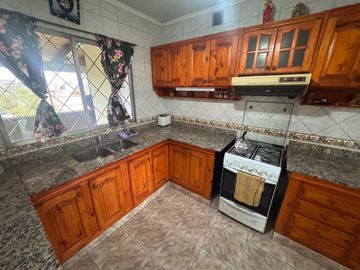 VENTA PH 3 AMBIENTES SAN JOSE PARRILLA GALERIA