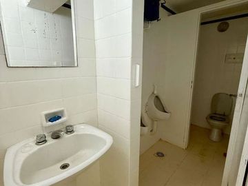 VENTA DE CASA 1000 M2 EN MONSERRAT OPORTUNIDAD