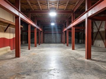 VENTA DE CASA 1000 M2 EN MONSERRAT OPORTUNIDAD
