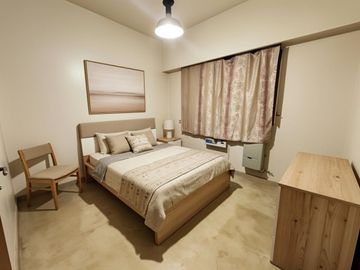 DEPARTAMENTO 3 AMB AL FRENTE C/GUARDACOCHE FLORES