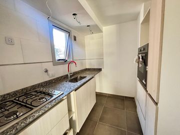 VENTA 2 AMB BALCON TERRAZA ESTRENAR ADROGUE CENTRO