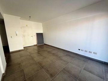 VENTA 2 AMB BALCON TERRAZA ESTRENAR ADROGUE CENTRO