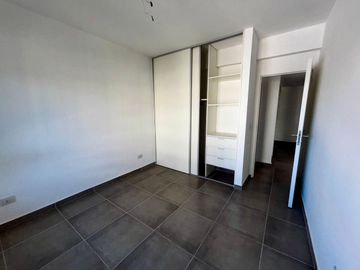 VENTA 2 AMB BALCON TERRAZA ESTRENAR ADROGUE CENTRO