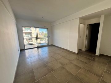 VENTA 2 AMB BALCON TERRAZA ESTRENAR ADROGUE CENTRO