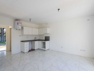 PH 2 AMBIENTES CON JARDIN  MALVINAS GREEN