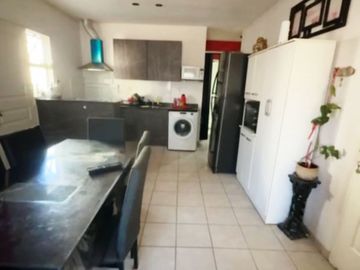 VENTA CASA MODERNA- GUAYMALLEN MZA