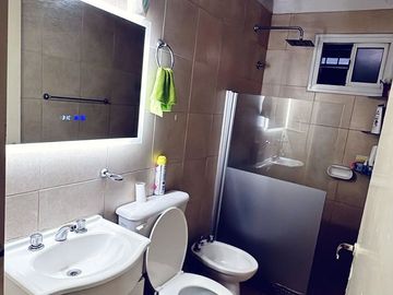 VENTA CASA MODERNA- GUAYMALLEN MZA