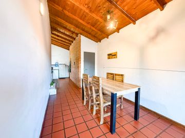 VENTA DUPLEX 4 AMB. LA PERLA 200m DEL MAR