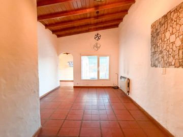 VENTA DUPLEX 4 AMB. LA PERLA 200m DEL MAR