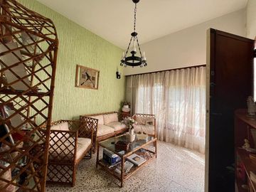 VENTA CASA EN BLOQUE-VALENTIN ALSINA
