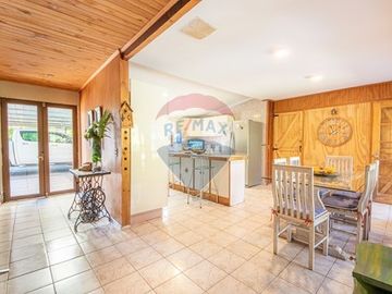 Venta de casa en exclusivo condomino