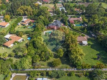 Venta de casa en exclusivo condomino
