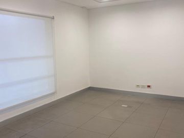 ALQUILER LOCAL COMERCIAL EN ESQUINA - EX BANCO