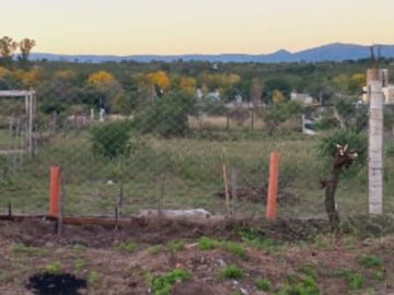 VENTA DE TERRENO – VILLA PARQUE SÍQUIMAN!