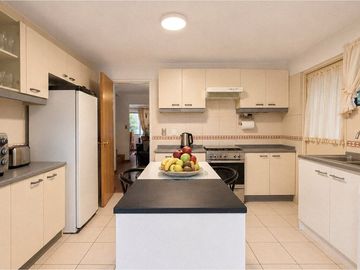 Casa en Condominio 4D/3B en Peñalolén