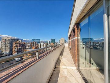 EXCLUSIVO PENTHOUSE en el Golf ! 4D + Sala