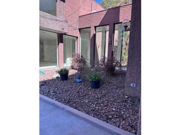 Espectacular casa en Venta en Lo Barnechea