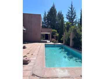 Espectacular casa en Venta en Lo Barnechea