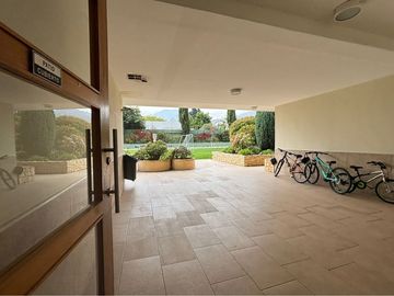 Venta amplio depa en San José de la Sierra