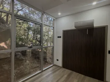Departamento en renta en Valle de San Ángel Sect Español, San Pedro Garza García, Nuevo León