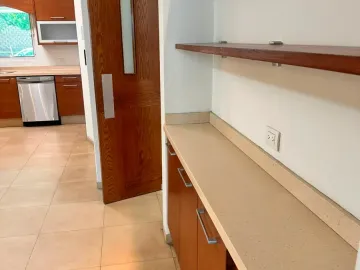 Casa en renta en Lomas del Hipico, Monterrey, Nuevo León
