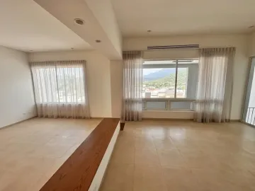 Casa en renta en Lomas del Hipico, Monterrey, Nuevo León