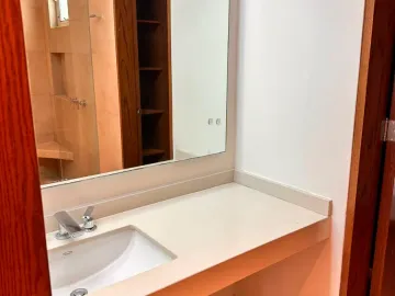 Casa en renta en Lomas del Hipico, Monterrey, Nuevo León