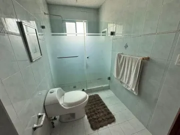 Casa en venta en Colonial La Sierra, San Pedro Garza García, Nuevo León