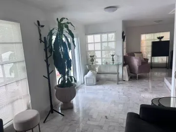 Casa en venta en Colonial La Sierra, San Pedro Garza García, Nuevo León