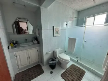 Casa en venta en Colonial La Sierra, San Pedro Garza García, Nuevo León