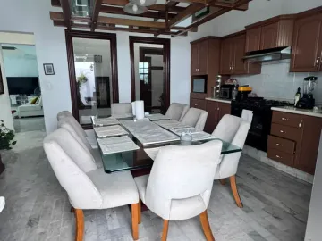 Casa en venta en Colonial La Sierra, San Pedro Garza García, Nuevo León