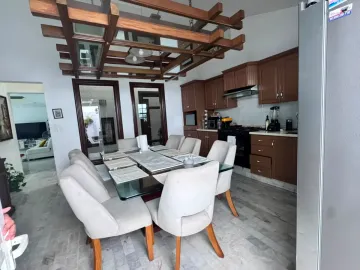 Casa en venta en Colonial La Sierra, San Pedro Garza García, Nuevo León