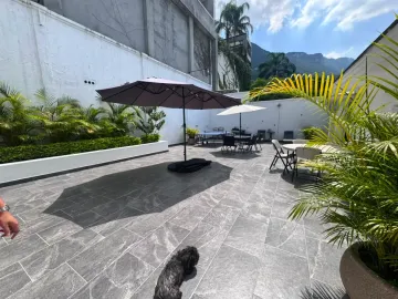 Casa en venta en Colonial La Sierra, San Pedro Garza García, Nuevo León
