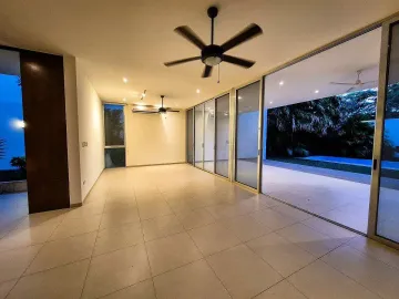 Casa en venta y renta en Temozon Norte, Mérida, Yucatán