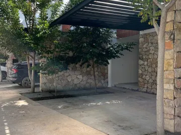 Casa en venta y renta en Temozon Norte, Mérida, Yucatán