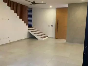 Casa en venta y renta en Temozon Norte, Mérida, Yucatán