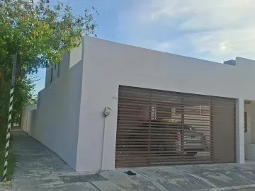Casa en venta en Altabrisa, Mérida, Yucatán