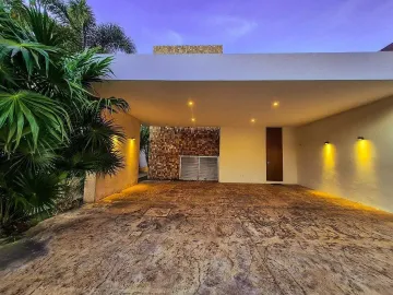 Casa en venta y renta en Temozon Norte, Mérida, Yucatán