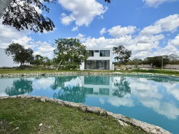 Casa en venta en Altozano, Mérida, Yucatán