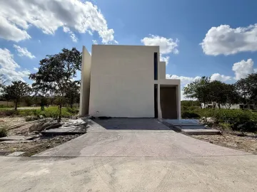 Casa en venta en Altozano, Mérida, Yucatán