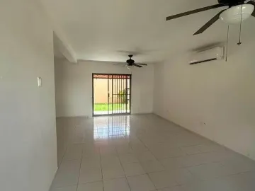 Casa en venta y renta en Montebello, Mérida, Yucatán