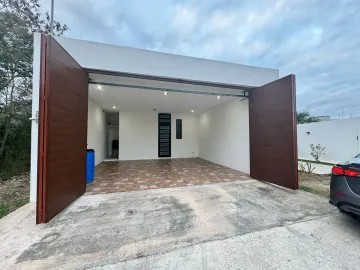 Casa en venta en Motul de Carrillo Puerto Centro, Motul, Yucatán