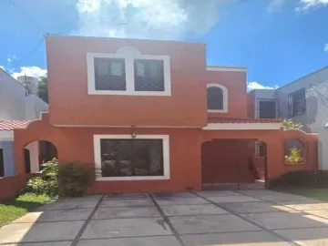 Casa en venta en Jardines de Vista Alegre, Mérida, Yucatán